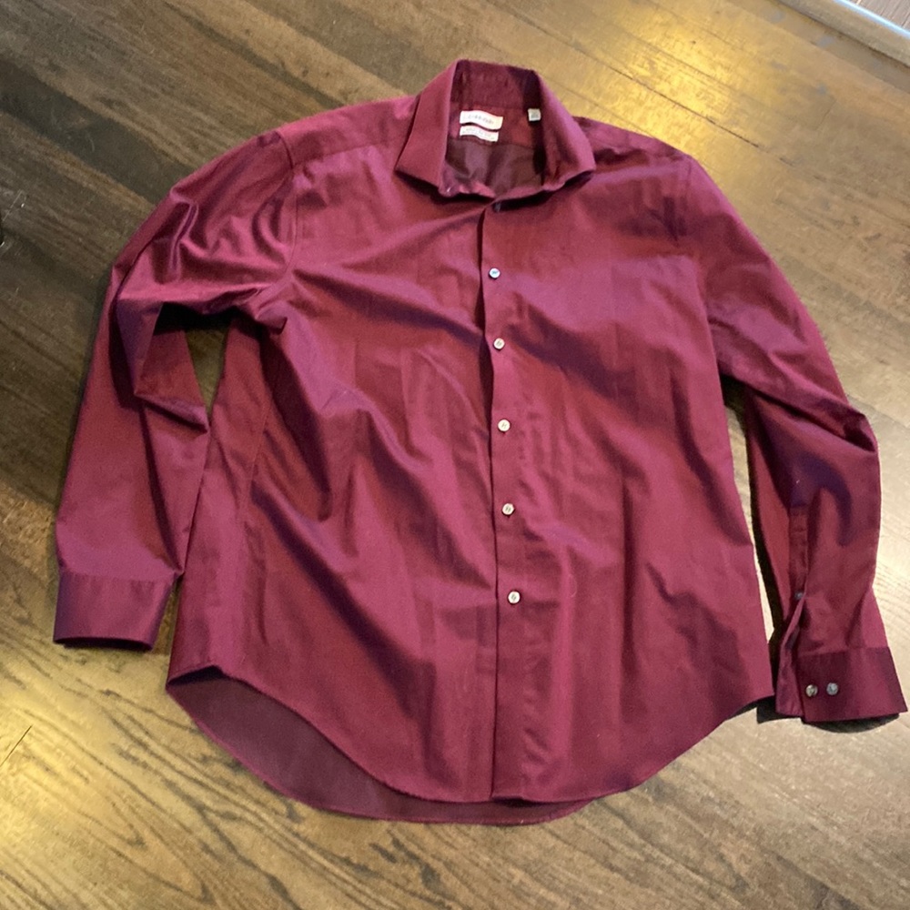 Calvin Klein Infinite Non Iron Button Down Burgundy Red Shirt XL 17 24/3…
